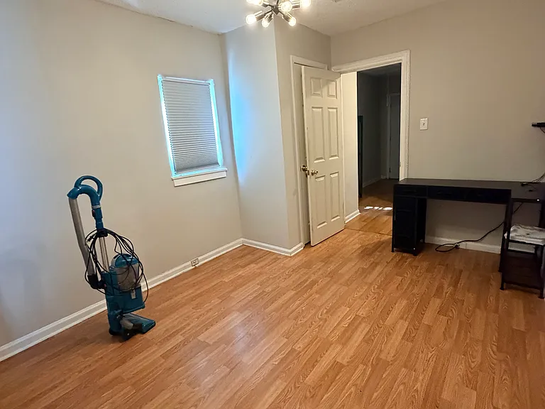 2092 Heckle St — Photo 8