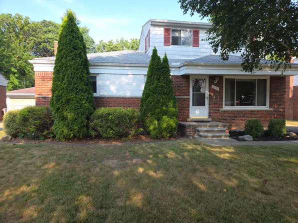 2480 Longmeadow Dr, Trenton, MI 48183