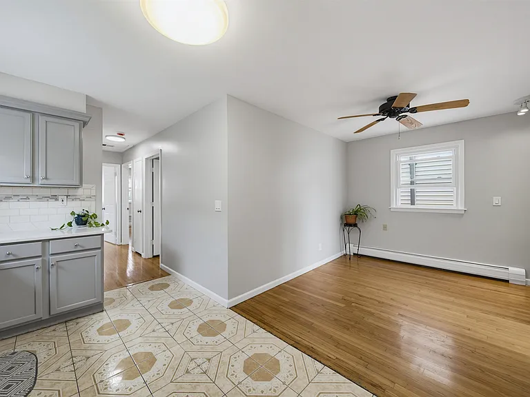194 Congress St #3 — Photo 5