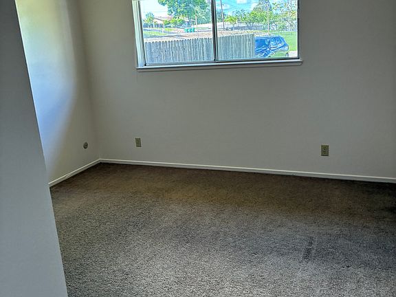 2nd image of 4258 Silver Dr