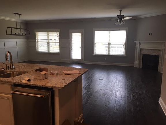 3rd image of 626 Deer Valley Dr Unit 63