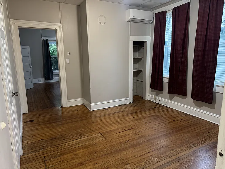 530 Park Ave #530 — Photo 6