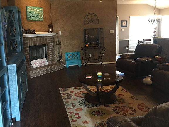Corner fireplace