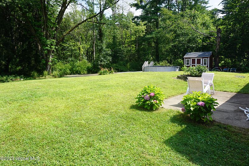 4th image of 34 Forest Road