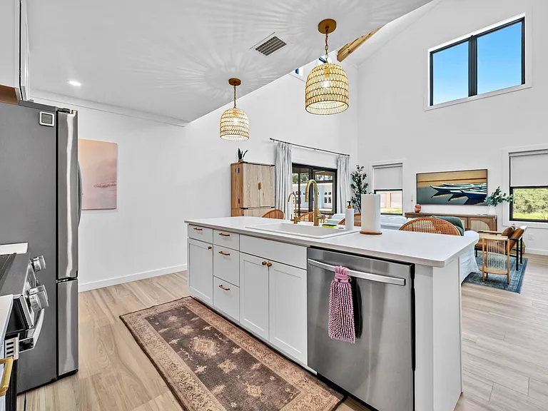 132 Foxmeyer Dr — Photo 16