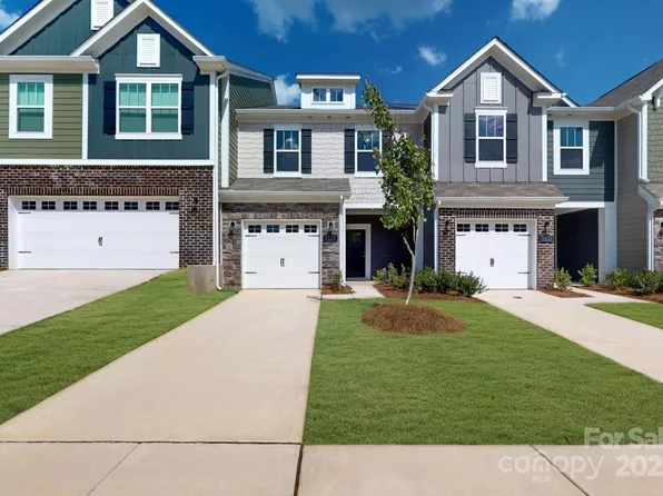 3216 Lilac Grove Dr, Charlotte, NC 28269