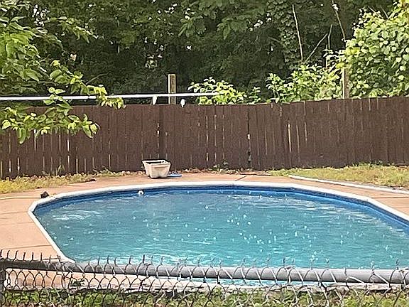 4th image of 2205 Elada Dr