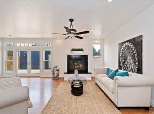 38558 3rd St E, Palmdale, CA 93550