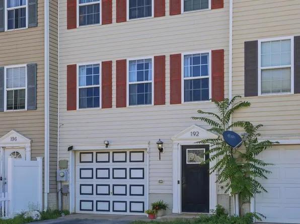 192 Topaz Ln, Inwood, WV 25428