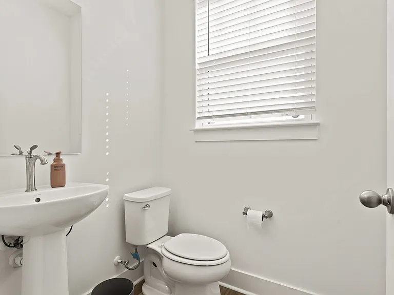 Northside Townhomes — Photo 11