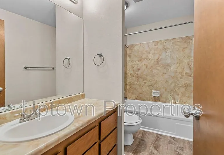 248 Cervantes — Photo 21