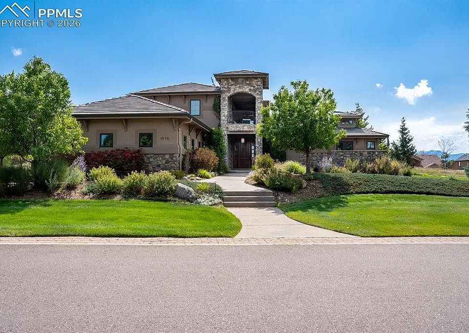 1st image of 1575 Vine Cliff Hts