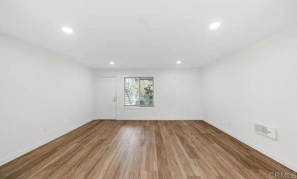 2 bed, 897 sqft, $2,795 — Photo 4