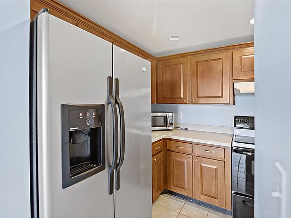 4th image of 13 Cartagena Ct