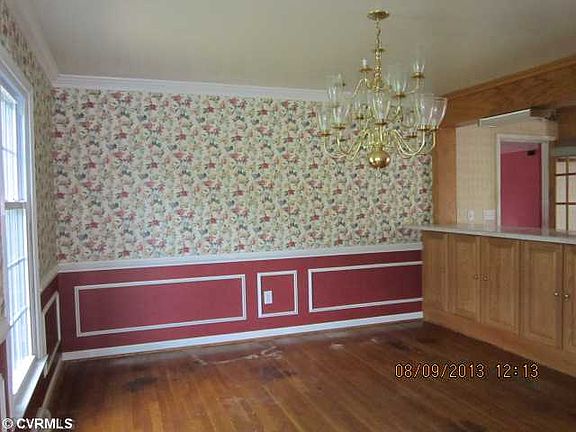 3rd image of 18404 Lakewood Dr