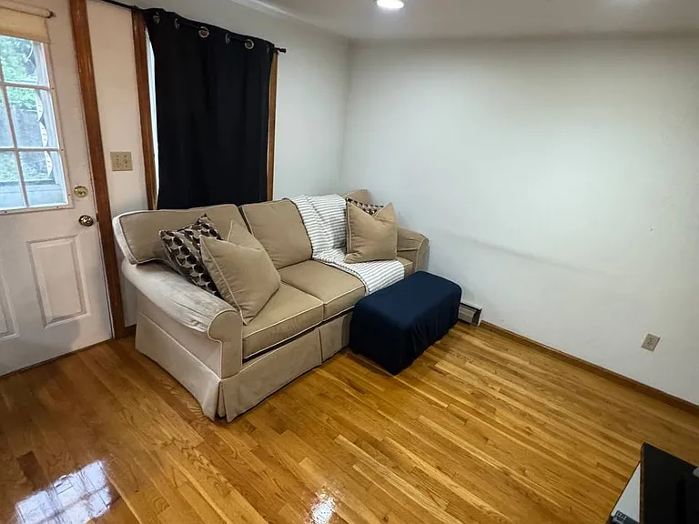6 James Way — Photo 4