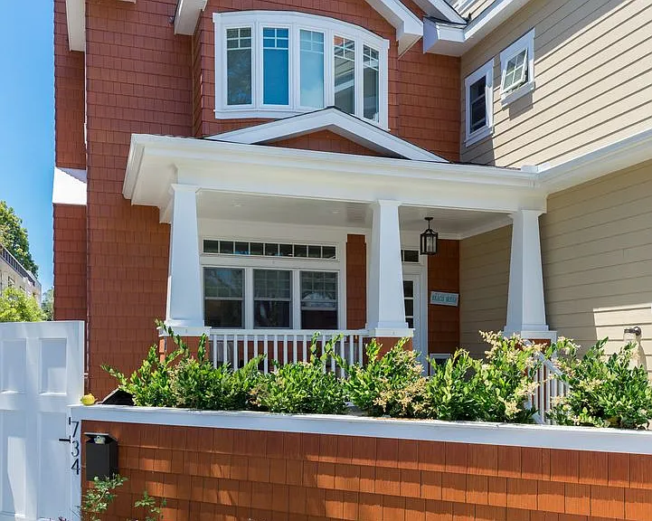 734 Olive Ave — Photo 1