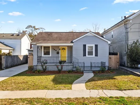 186 Metairie Ct, Metairie, LA 70001