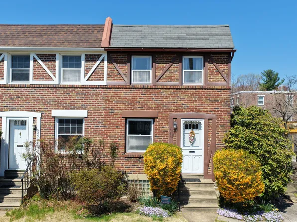 526 Fountain St, Philadelphia, PA 19128