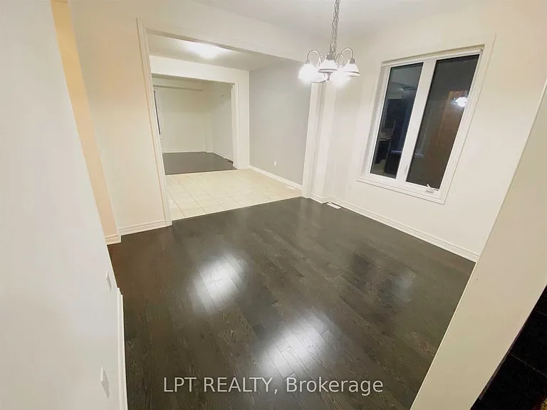 35 Humberstone Cres — Photo 5