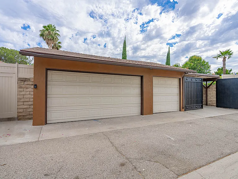 Lassen St — Photo 75