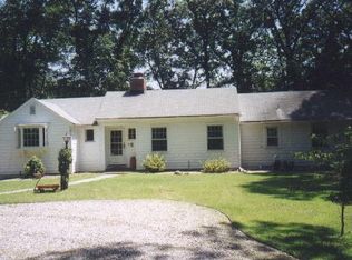 9 Valley Field Rd S, Sandy Hook, CT 06482