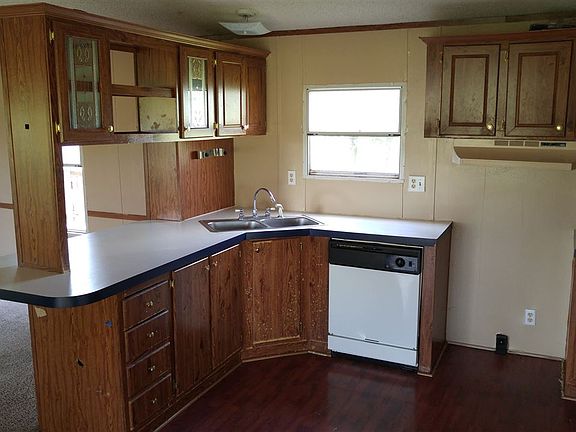 3rd image of 50 Pebble Creek Dr