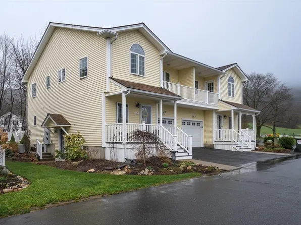 311 East St APT 2, Easthampton, MA 01027