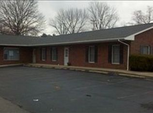 416 N Main St, Brownstown, IN 47220