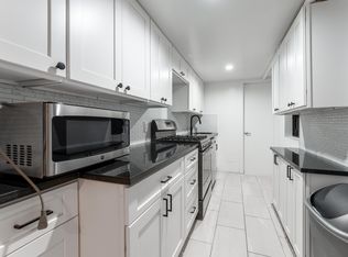 120 E 17th St #LL, New York, NY 10003