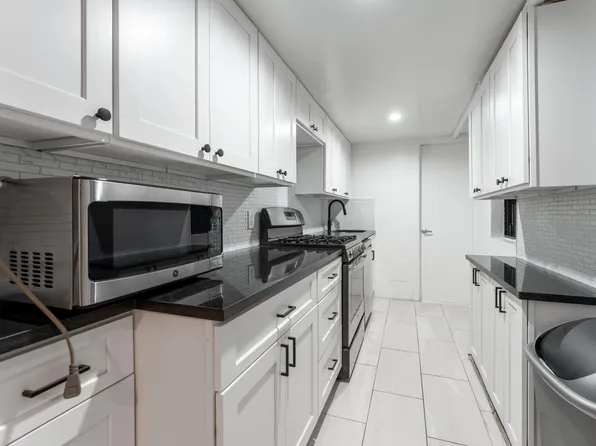 120 East 17th Street image 1 of 15