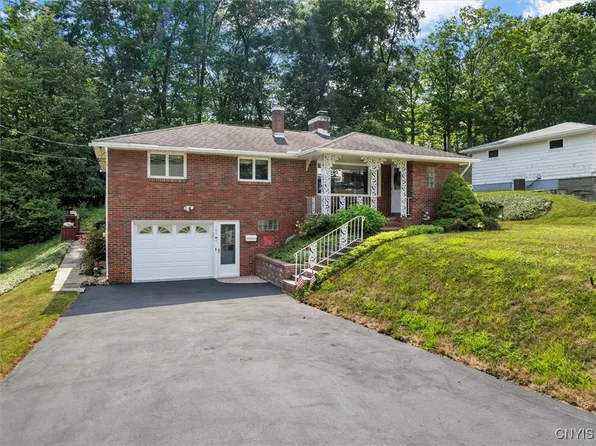 107 Huntshill Rd, Syracuse, NY 13209
