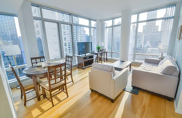 Rented by Level Group | media 9