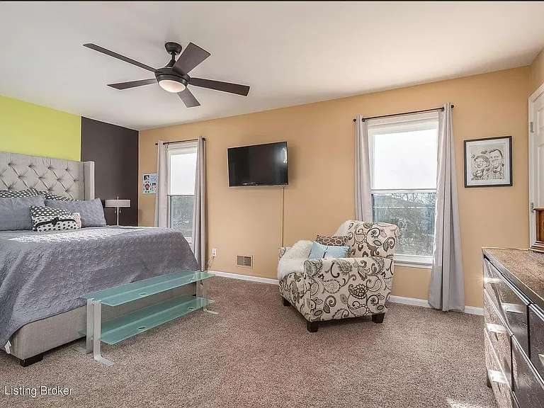 4332 Brownsboro Glen Rd — Photo 9