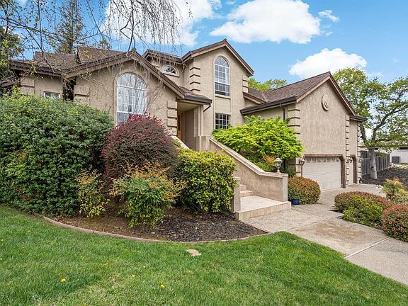 5th image of 3242 Warren Ln