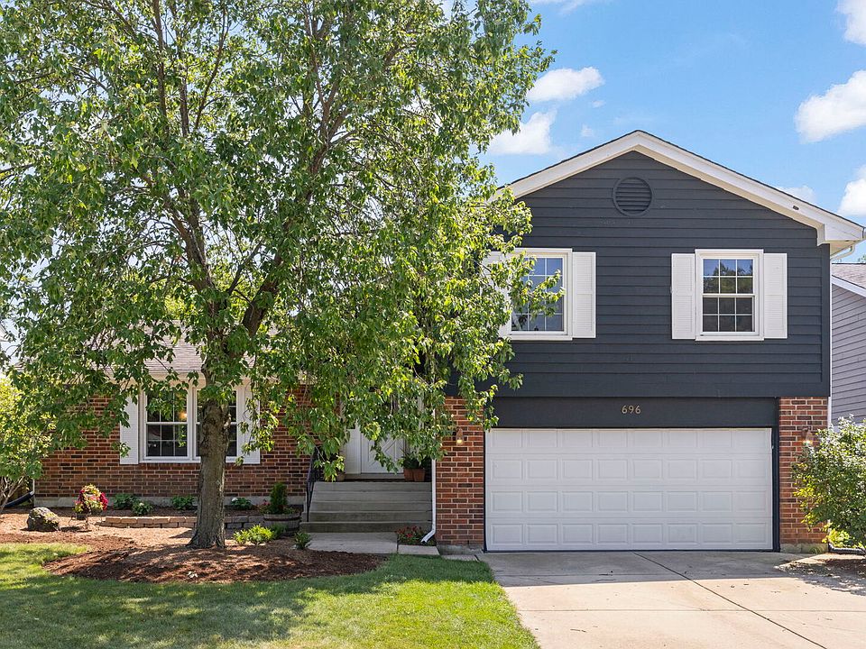 1st image of 696 Farnham Ln