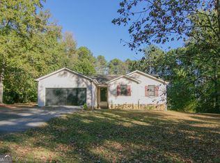 155 Creekwood Dr #15, Newnan, GA 30265