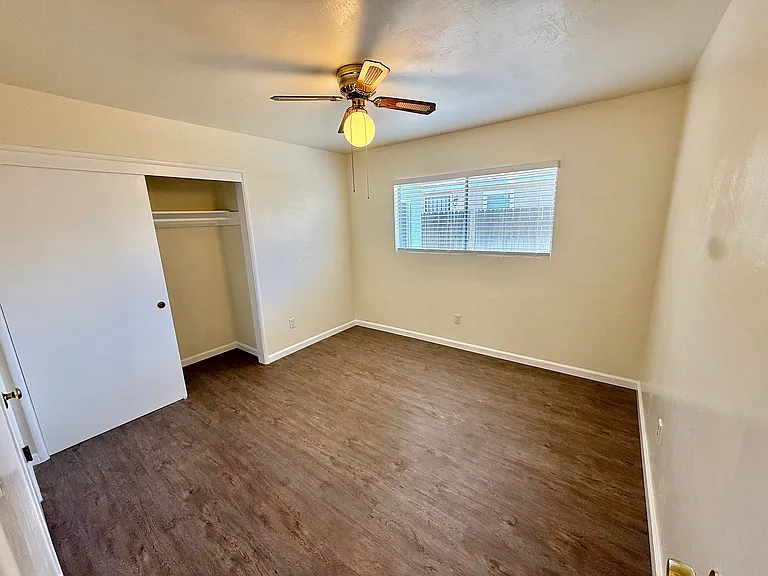 412 Washington Ave — Photo 13