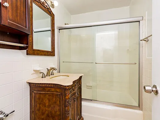 Sold by Re/Max In The City | media 4