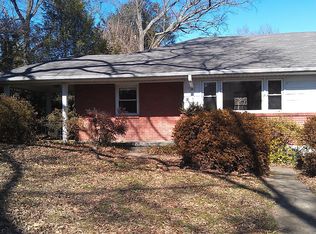 17 Sandon Dr, Asheville, NC 28804