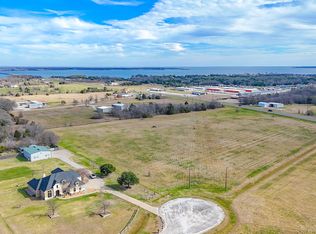 285 Cowboy Dr, Corsicana, TX 75109