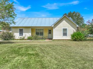 826 Alford Rd, Chipley, FL 32428