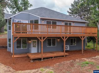 8833 Liberty Rd S, Salem, OR 97306