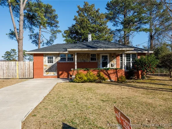 473 McBain Dr, Fayetteville, NC 28305