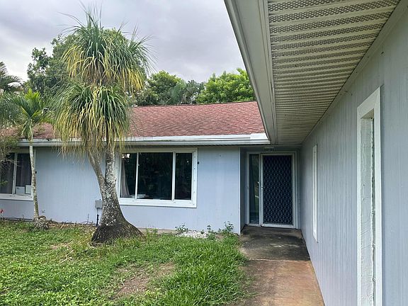 3rd image of 8812 SE Sandridge Avenue