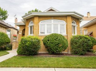 2654 W Morse Ave, Chicago, IL 60645