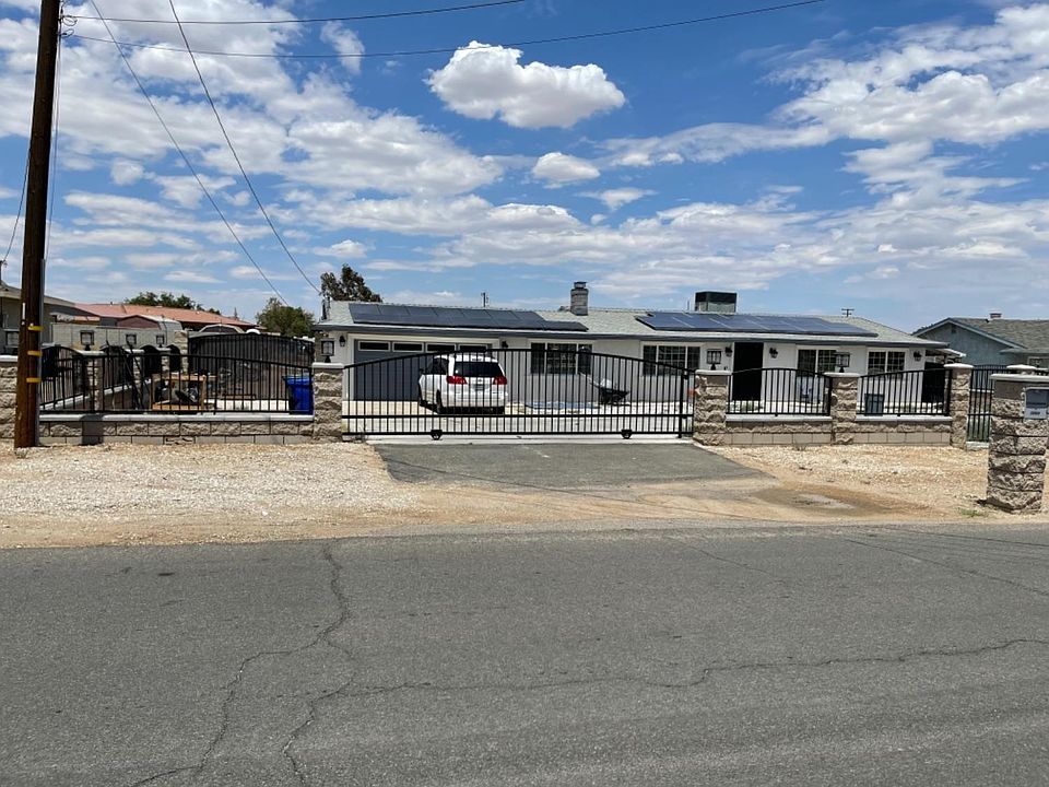 1st image of 15924 Lindero St