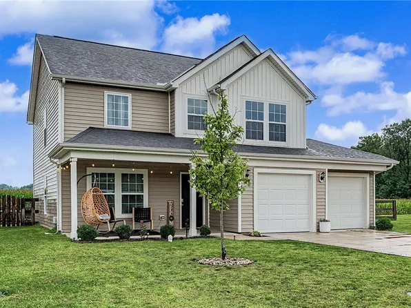 127 Pebble Stone Ln, Clarksville, OH 45113