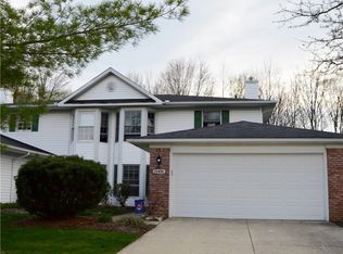 18496 Woodside Xing S, Strongsville, OH