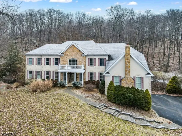 18 Quarterhorse Crossing, Sparta Twp., NJ 07871